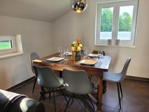 Familienfreundliche Grosszuegige Ferienwohnung Schlierachwelle Zwischen Schliersee Und Tegernsee Hausham Esterno foto